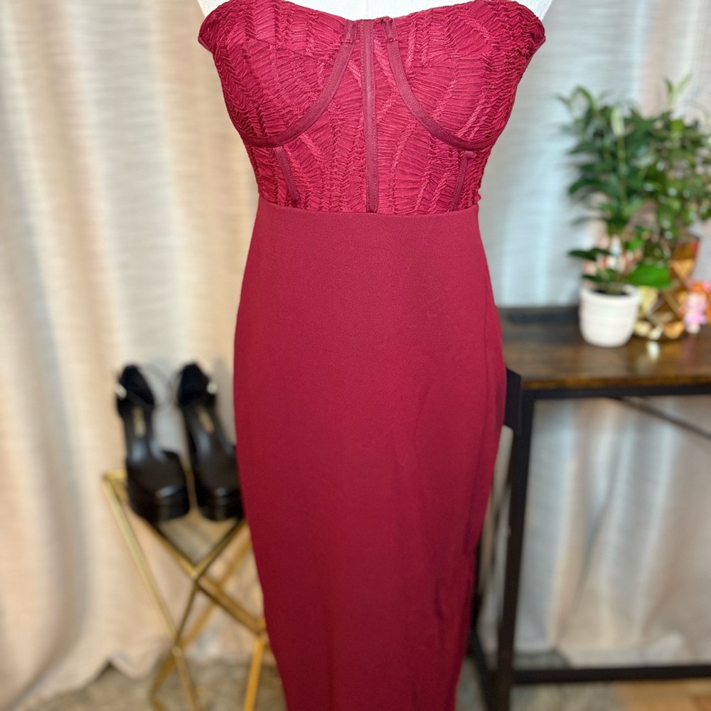 Lulu's Strapless Burgundy Dress